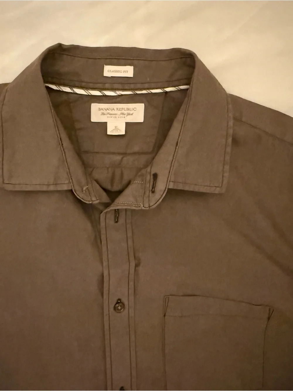 Banana Republic Men's Button-Down Shirt in Dark Brown